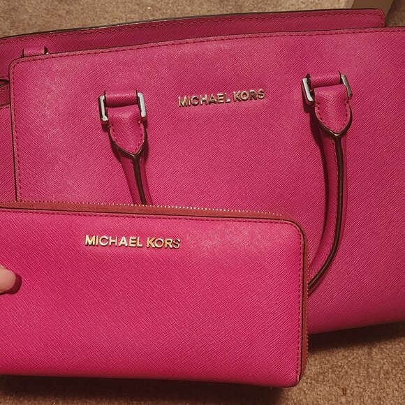 Pink Michael Kors Purse and wallet set - Picture 1 of 4
